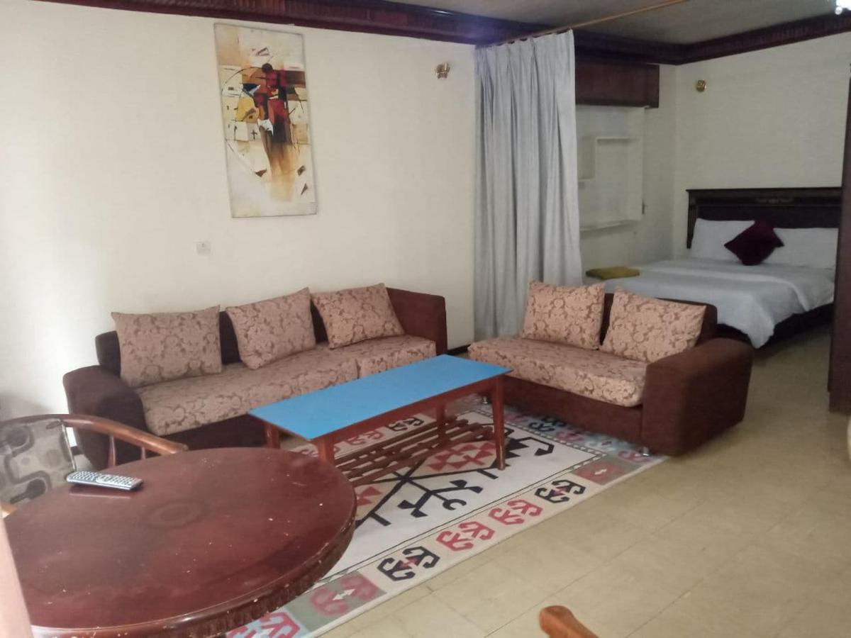 Lucy Guest House Addis Ababa Exterior foto