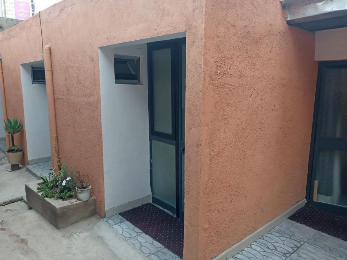 Lucy Guest House Addis Ababa Exterior foto