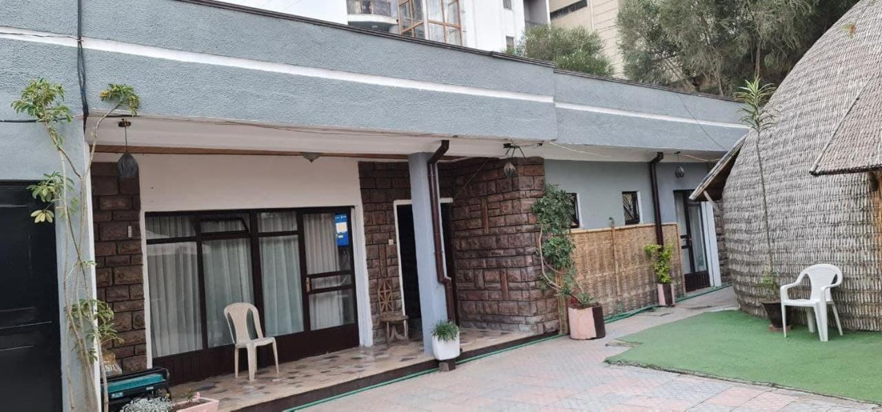 Lucy Guest House Addis Ababa Exterior foto